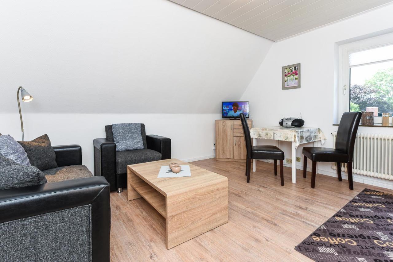Ferienwohnungen Im Haus Waterkant Нойхарлингерзиль Экстерьер фото